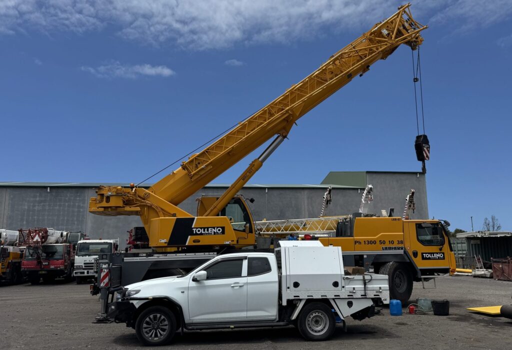 Servicing and Repairing a Liebherr crane.